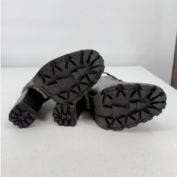 NEW Schutz Women's Black Zhara Faux Fur Lined Lace-Up Chunky Boots Size 8B - Picture 8 of 11